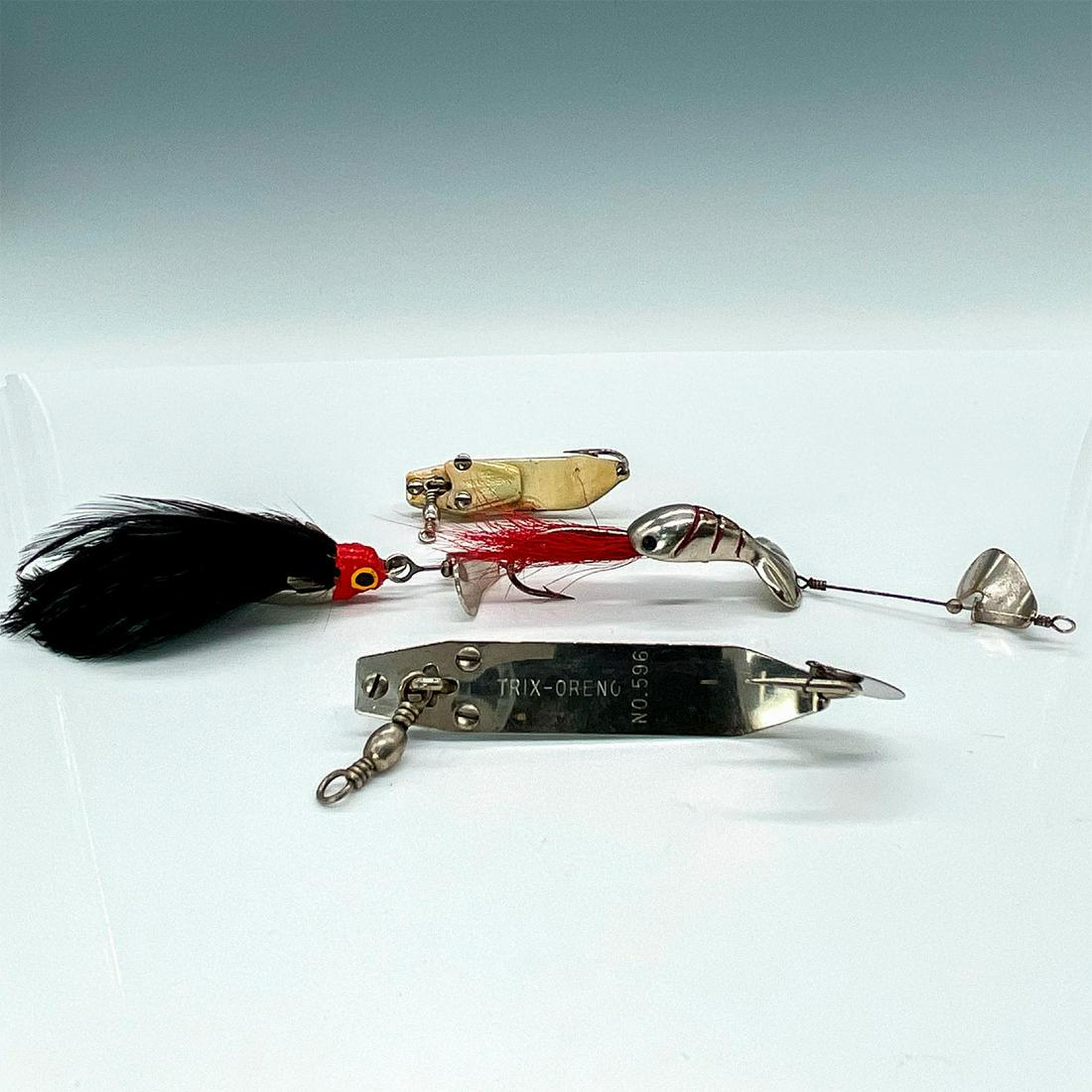 Lot of 4 Vintage Metal Lures (1 of 4)