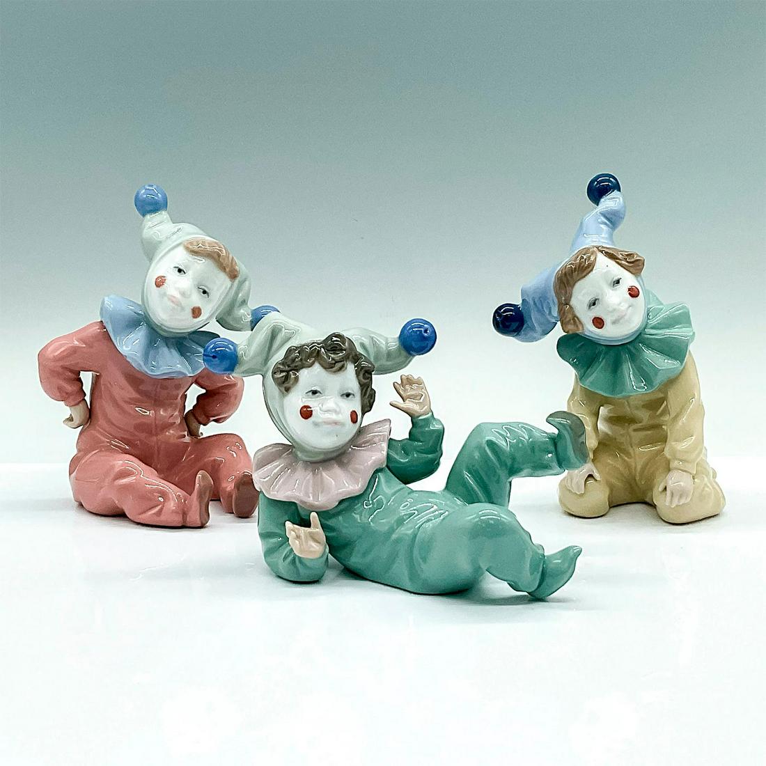 3pc Nao by Lladro Figurines, Jingles Jangles and Joy (1 of 3)