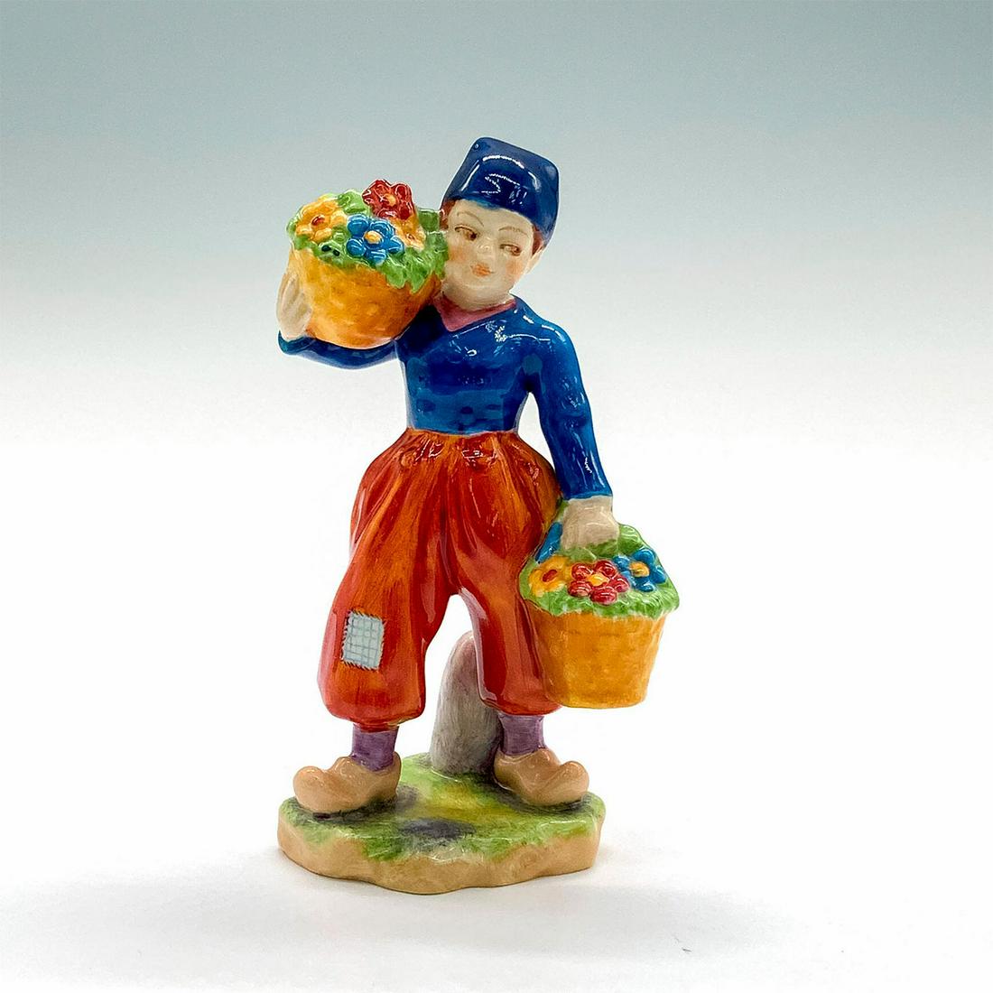 Royal Worcester Figurine - Dutch Boy 2923 (1 of 3)