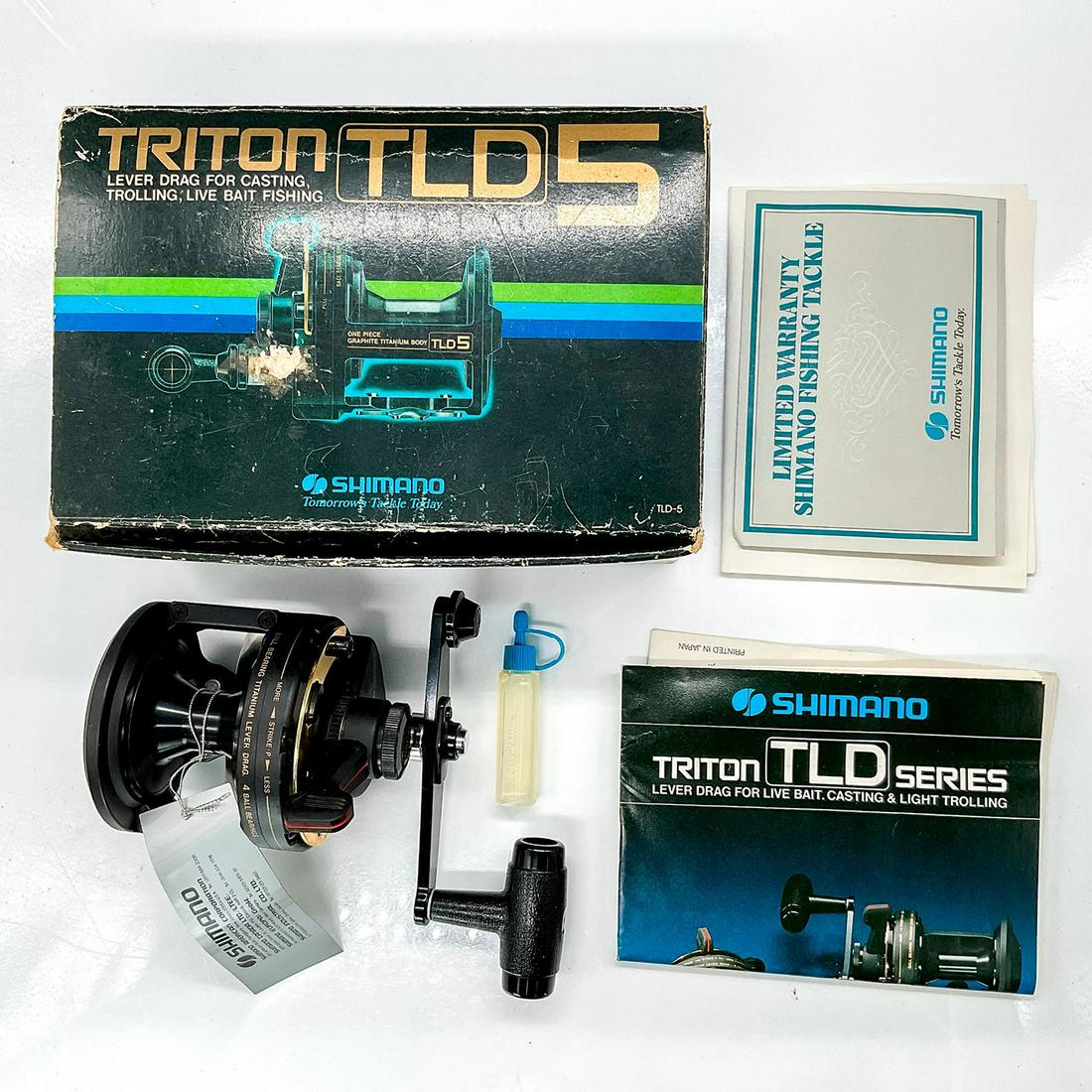 Shimano Triton TLD 5 Casting Reel New in Box with Papers (1 of 4)
