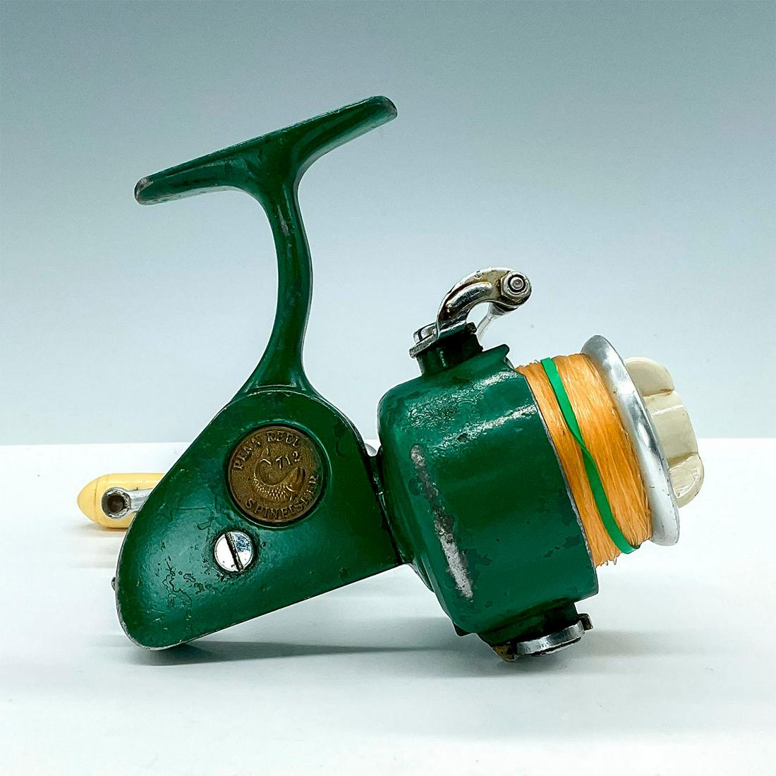 Vintage Penn 712 Greenie Spinning Reel