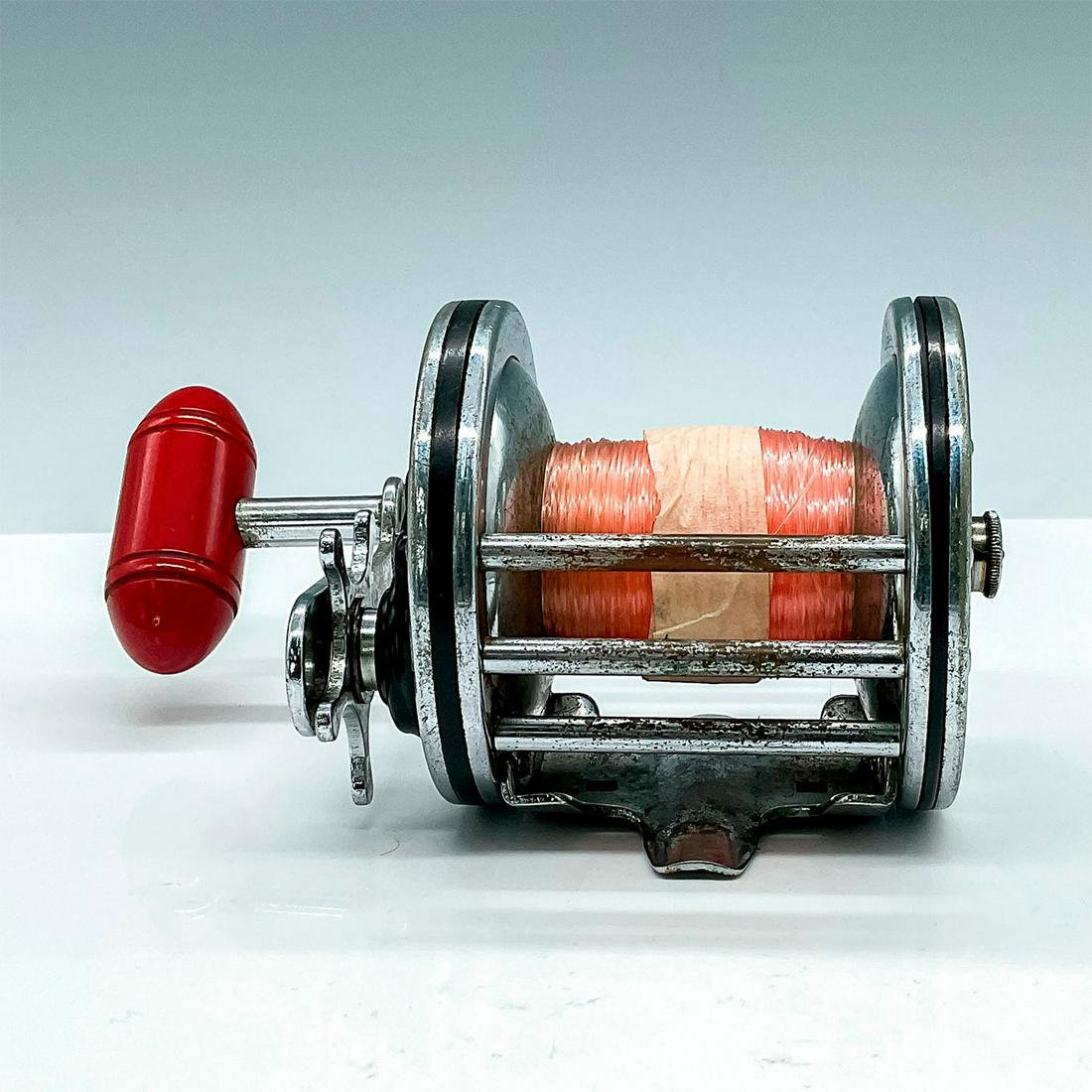 Vintage Penn Senator 3/0 Reel (1 of 4)