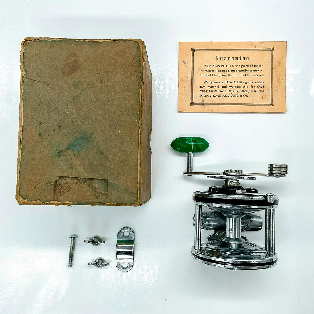 Vintage Penn Senator Reel 110 1/0 with Box Green Handle (1 of 3)