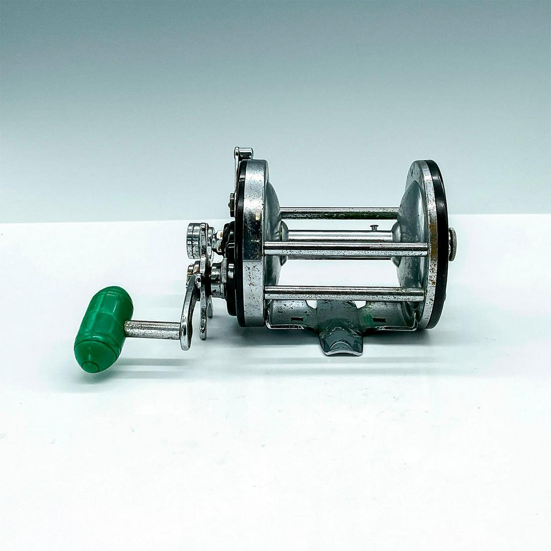 Vitnage Penn Surfmaster 200 Casting Reel (1 of 4)