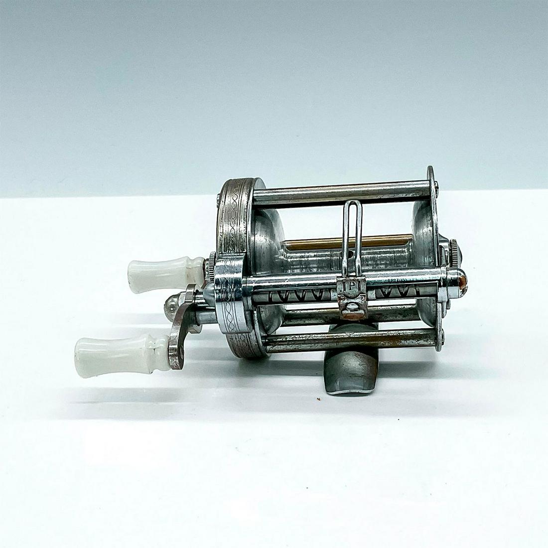 Vintage Pflueger Summit Reel 1993L (1 of 4)