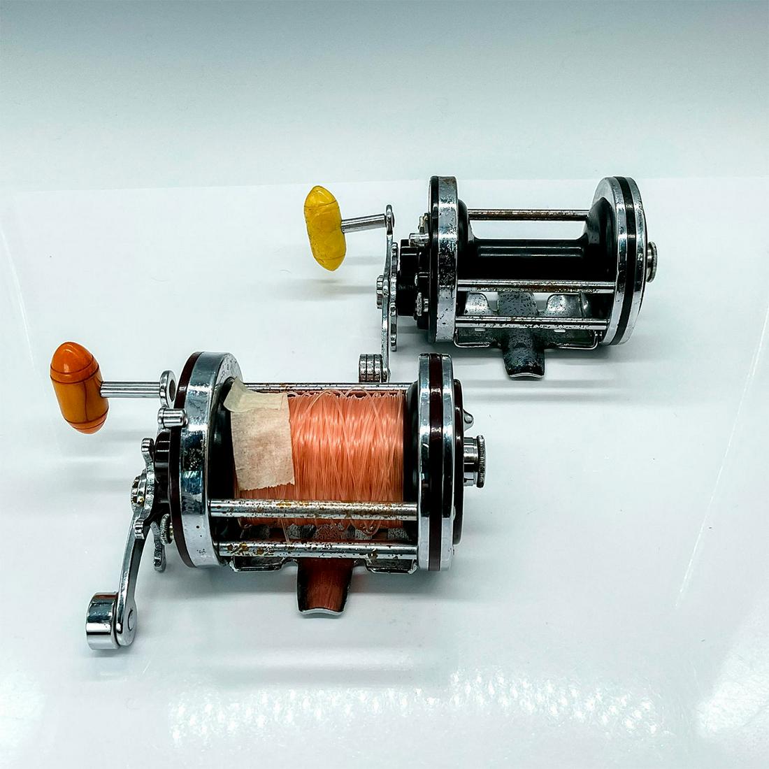 Pair of Vintage Penn Squidder No. 140 Casting Reels (1 of 4)