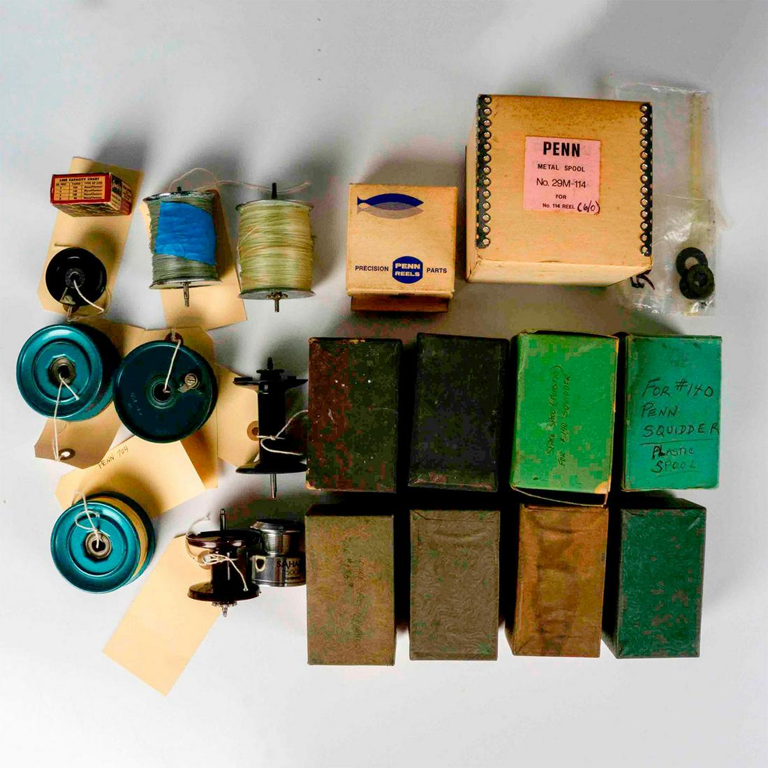 Large Lot of Vintage Fishing Reel Spools Metal and Plastic (1 of 1)