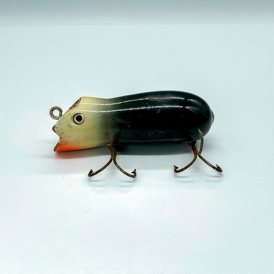 Vintage Shakespeare Meadow Mouse Lure White and Black (1 of 4)