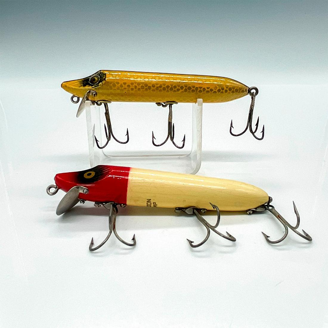 Pair of Vintage Heddon Vamps Red/White and Yellow Scale (1 of 4)