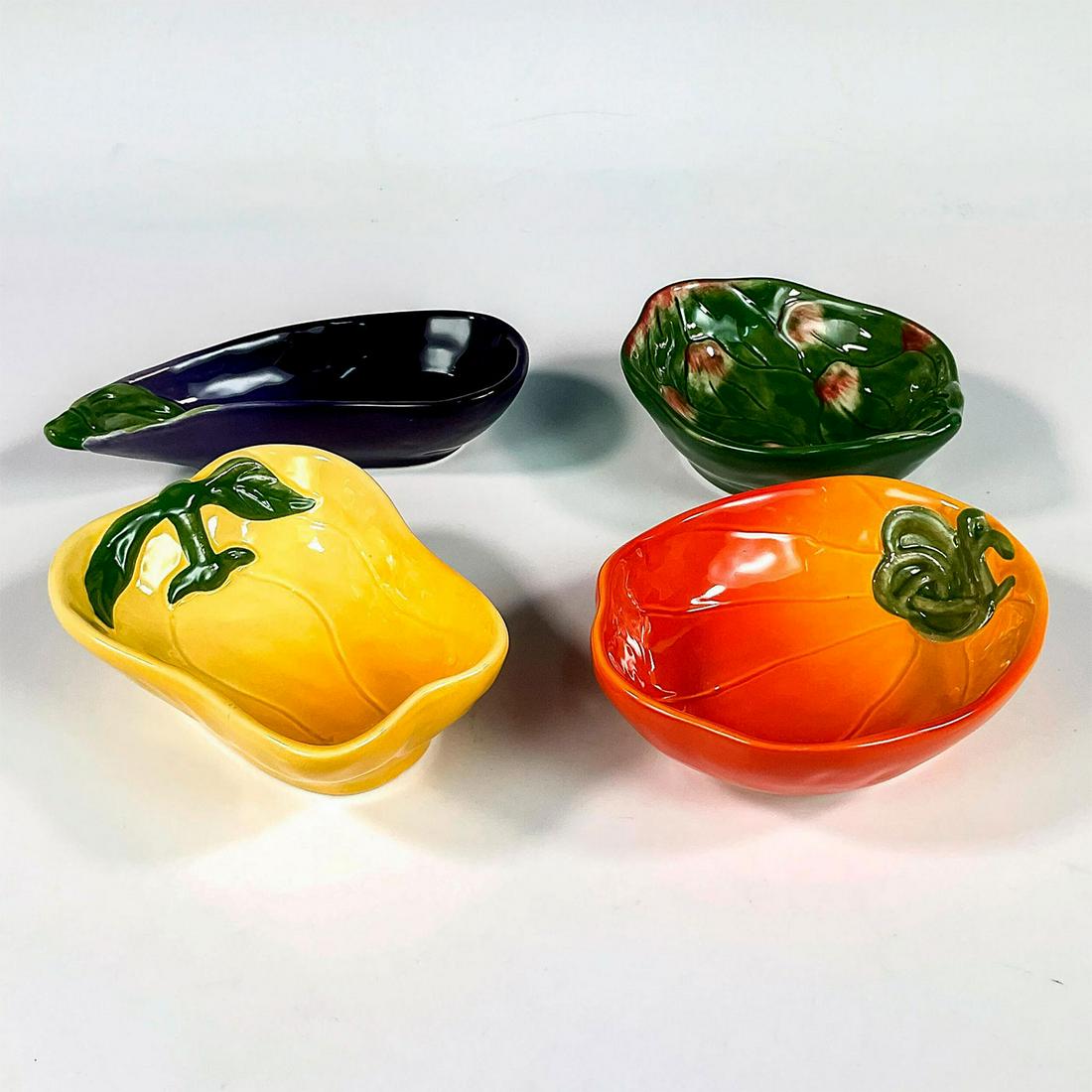 Set of 4 Williams-Sonoma Jardin Potager Vegetable Dip Bowls (1 of 2)