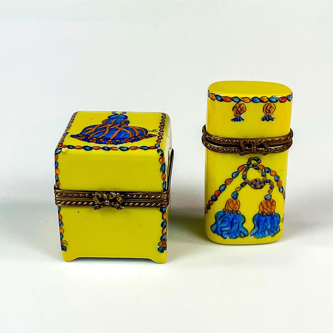 2pc Limoges France Porcelain Charm Boxes (1 of 4)