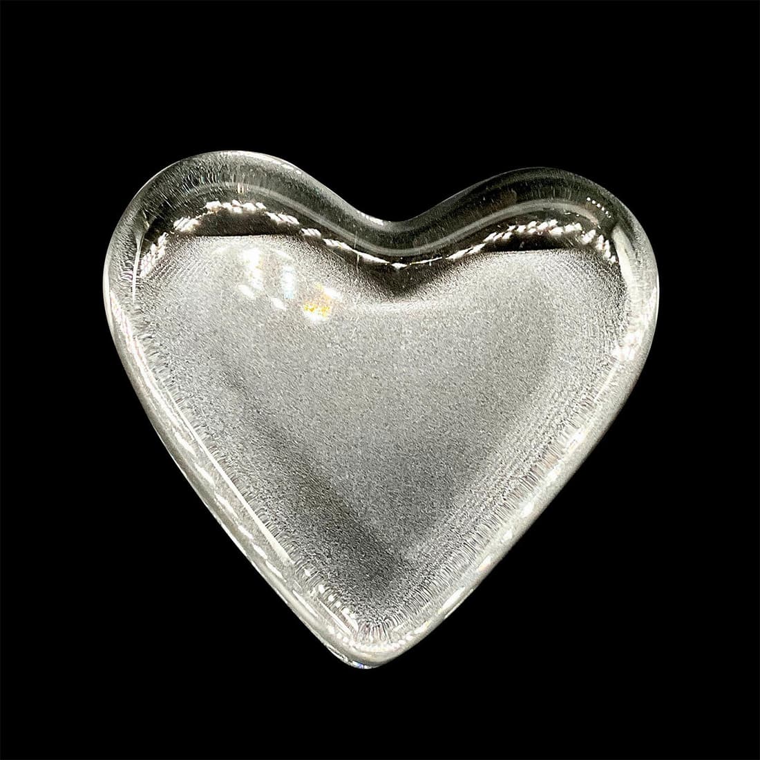 Baccarat Crystal Heart Paperweight (1 of 2)