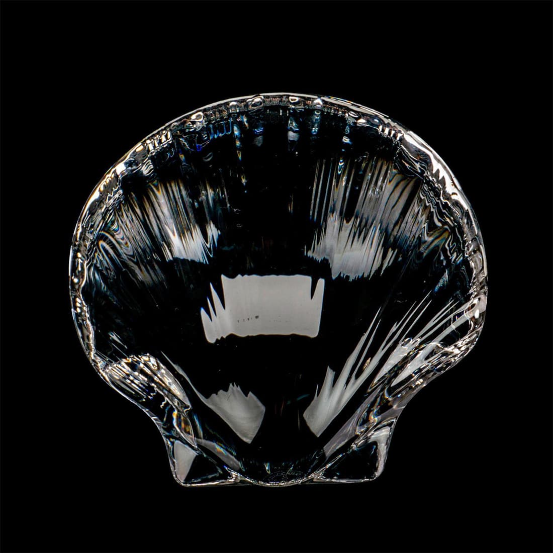 Baccarat Crystal Shell Paperweight (1 of 3)