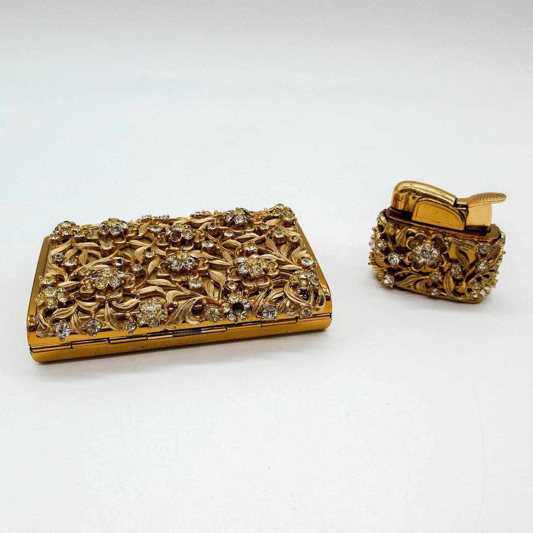 2pc Gilded Flora Cigarette Case with Lighter (1 of 4)