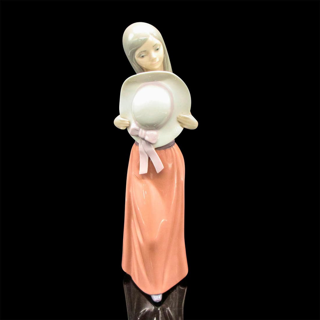 Bashful 1005007 - Lladro Porcelain Figurine (1 of 3)