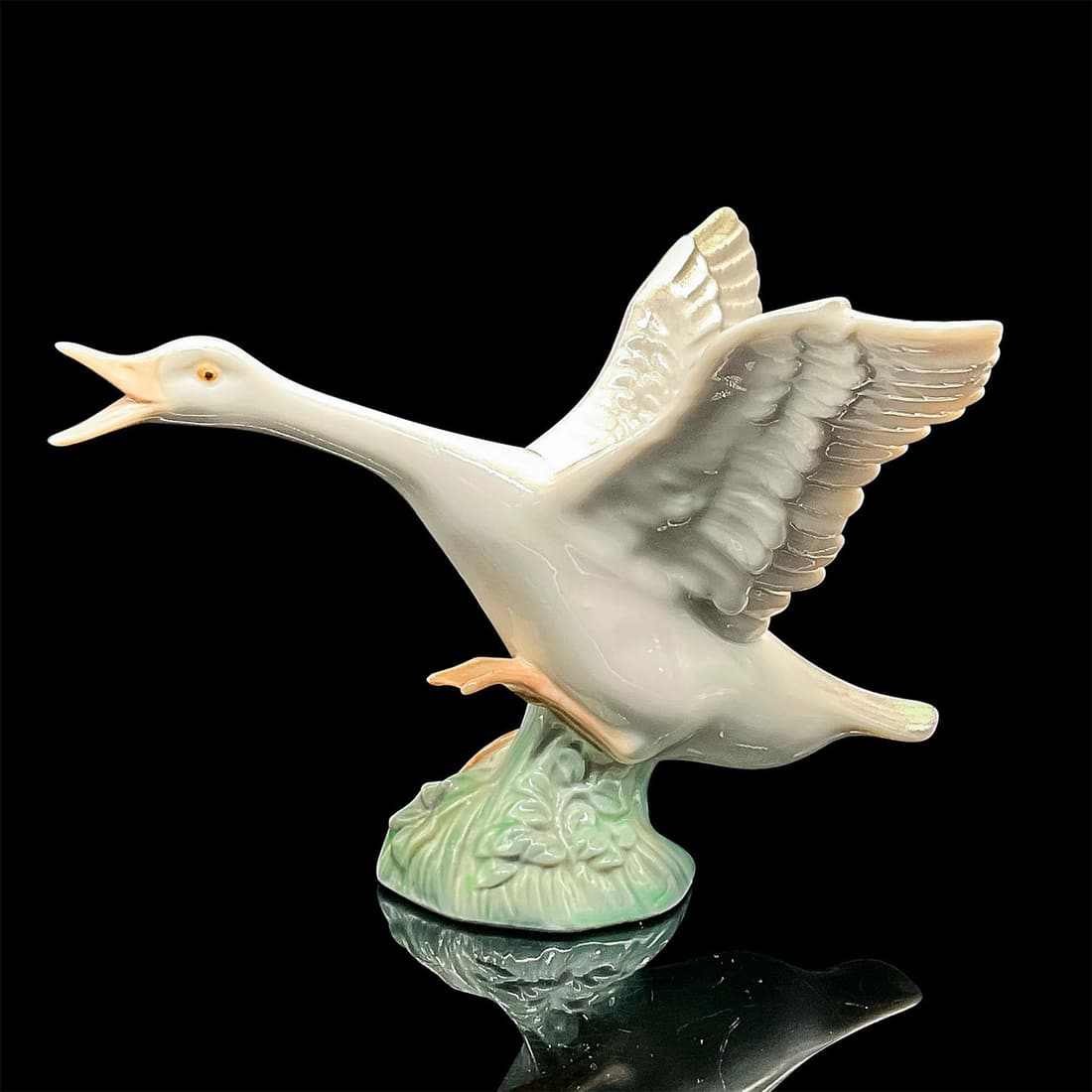 Duck Jumping 1001265 - Lladro Porcelain Figurine (1 of 3)