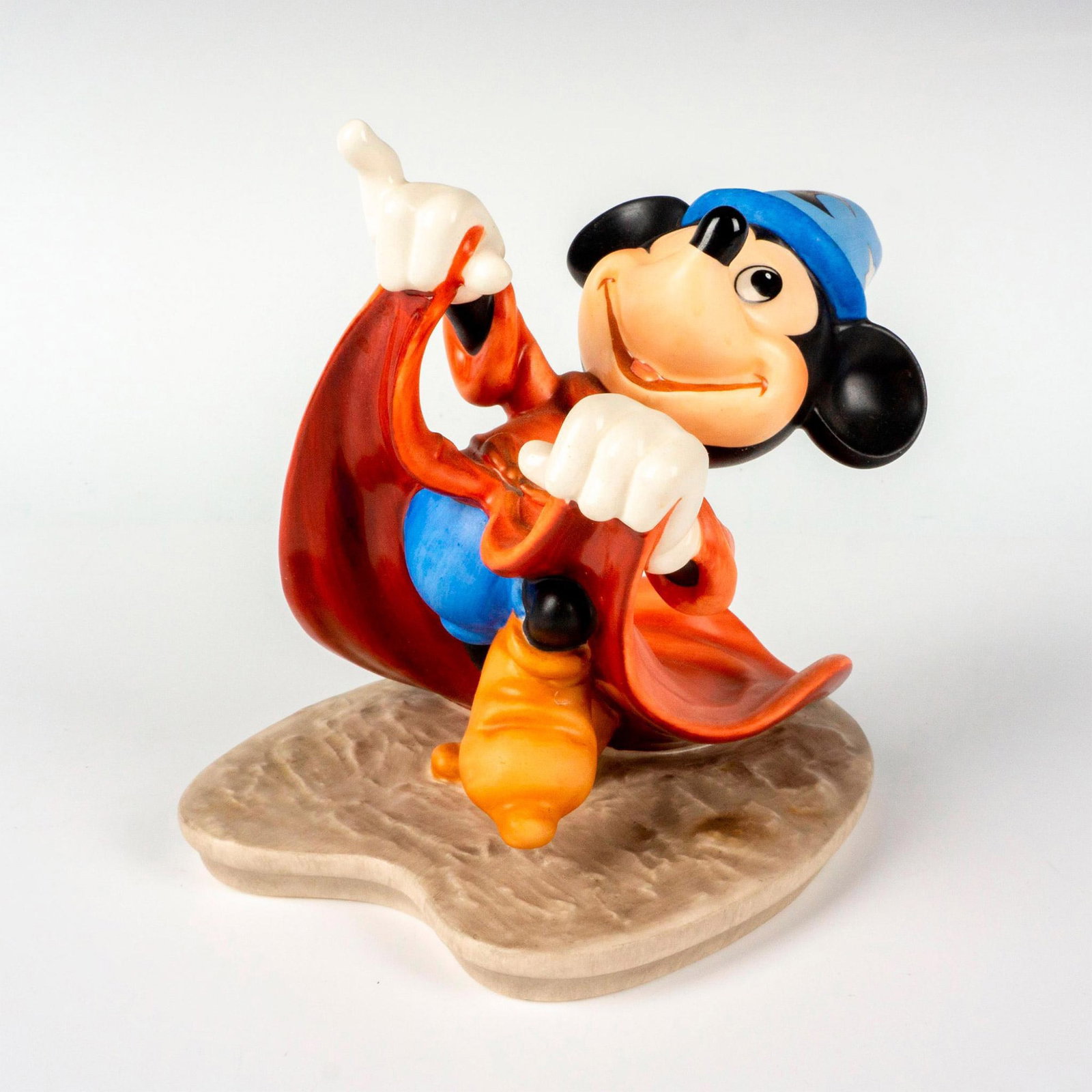 Walt Disney Classics Figurine, Mischievous Apprentice (1 of 3)