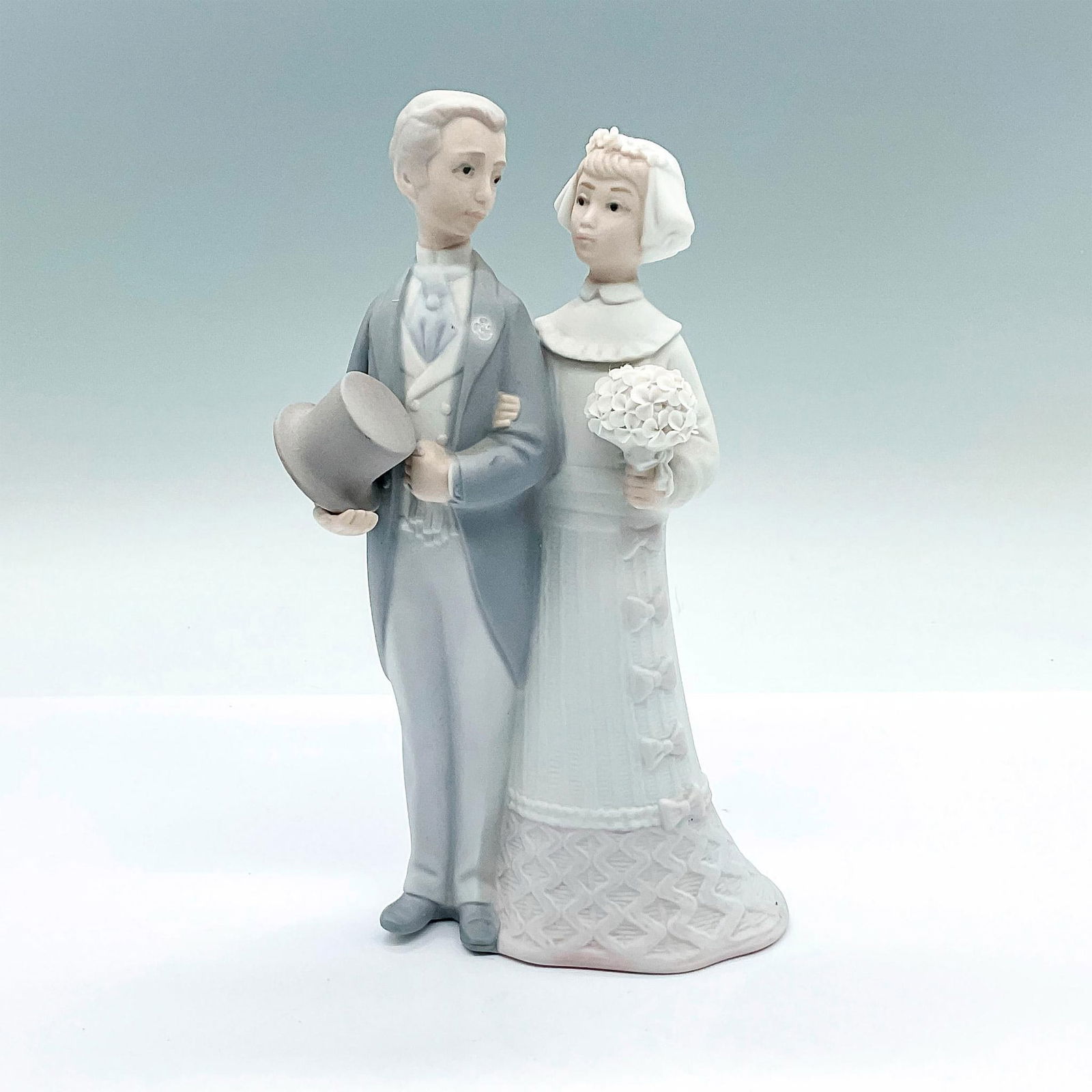 Wedding 1014808 - Lladro Porcelain Figurine (1 of 3)