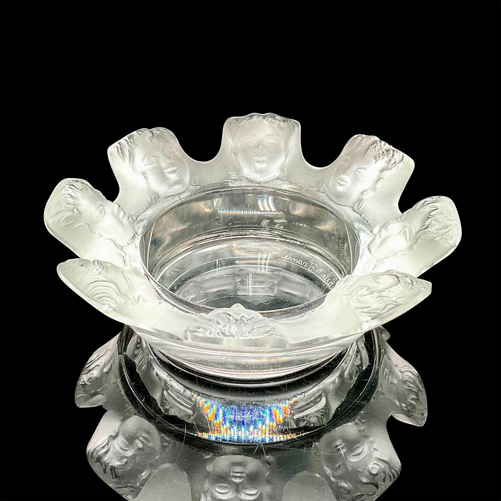 Lalique Crystal Ashtray, Saint Nicolas (1 of 2)