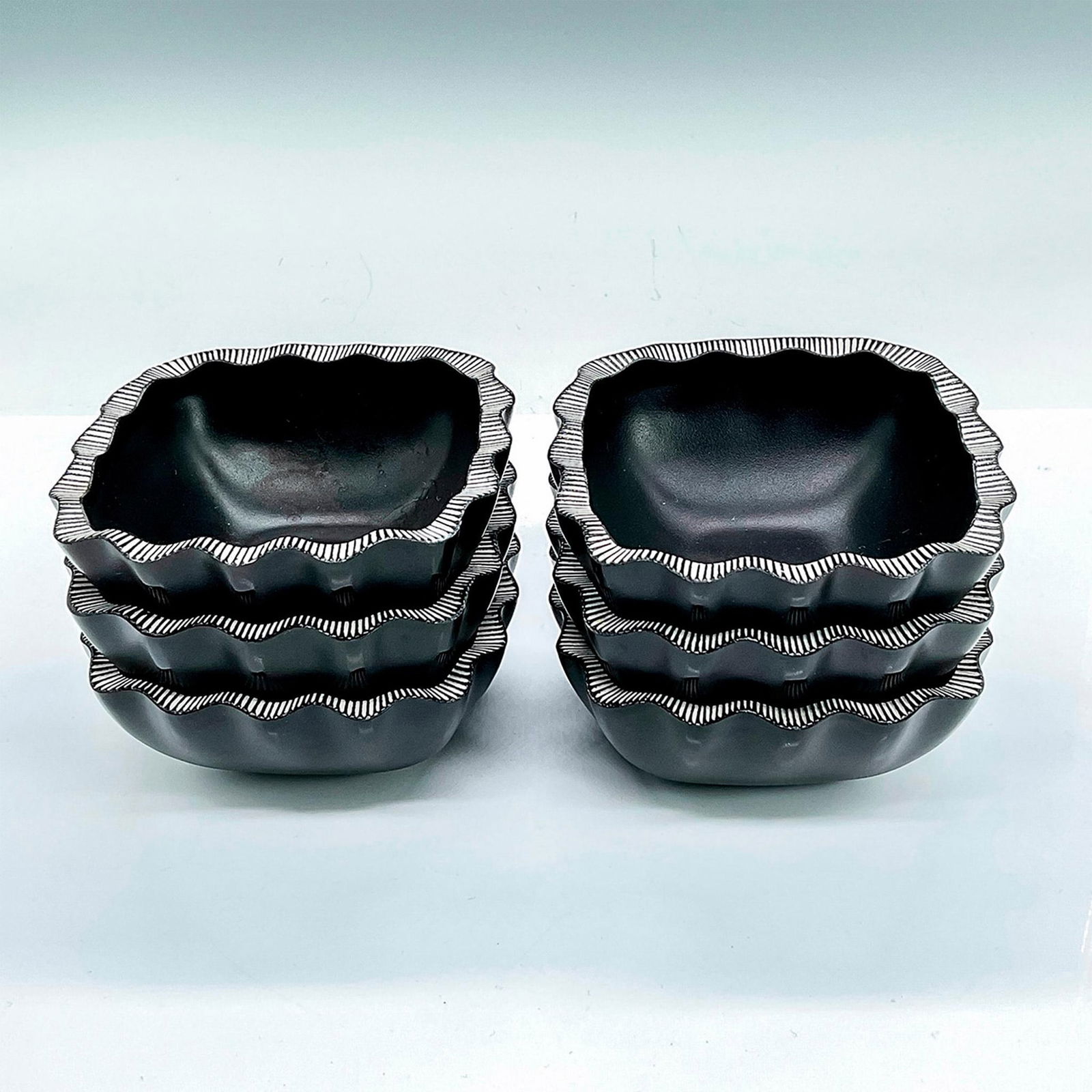 6pc Lalique Crystal Dessert Bowls, Troika (1 of 3)