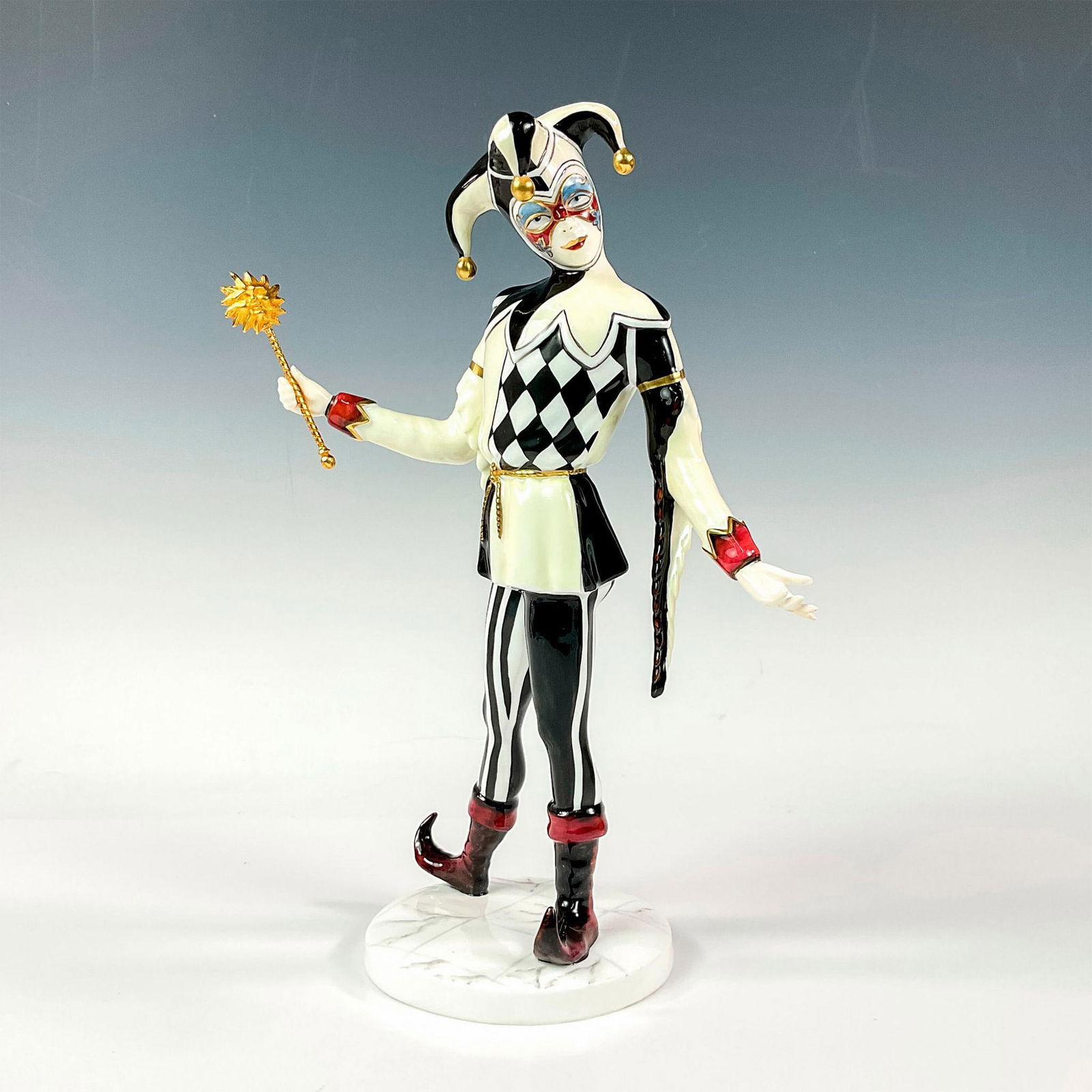 Dante HN4503 - Royal Doulton Figurine (1 of 4)