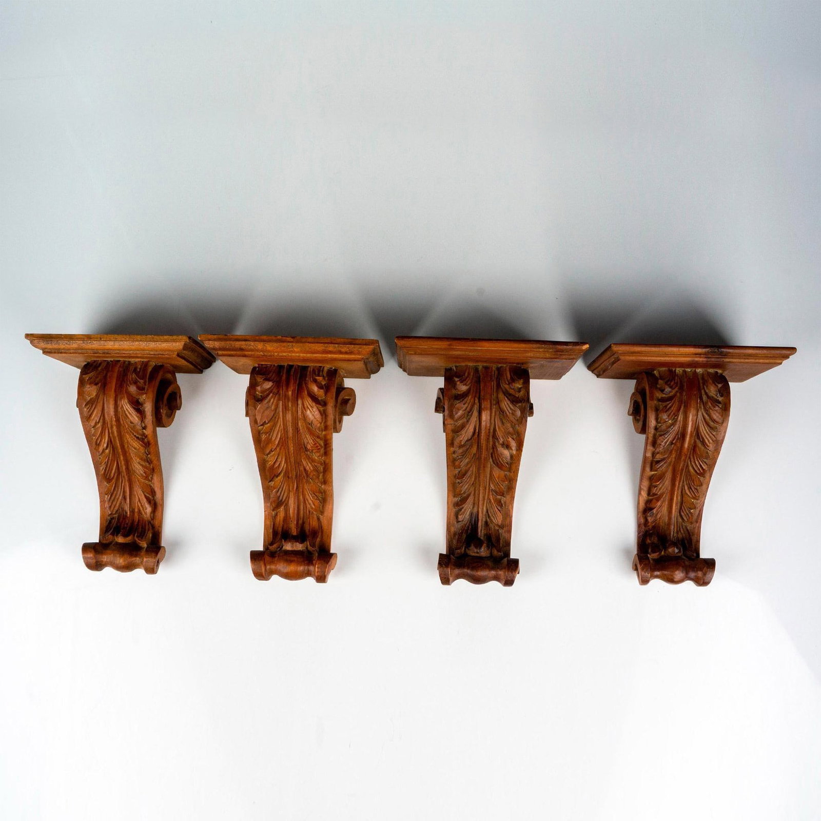 4pc Vintage Wooden Acanthus Wall Brackets (1 of 3)