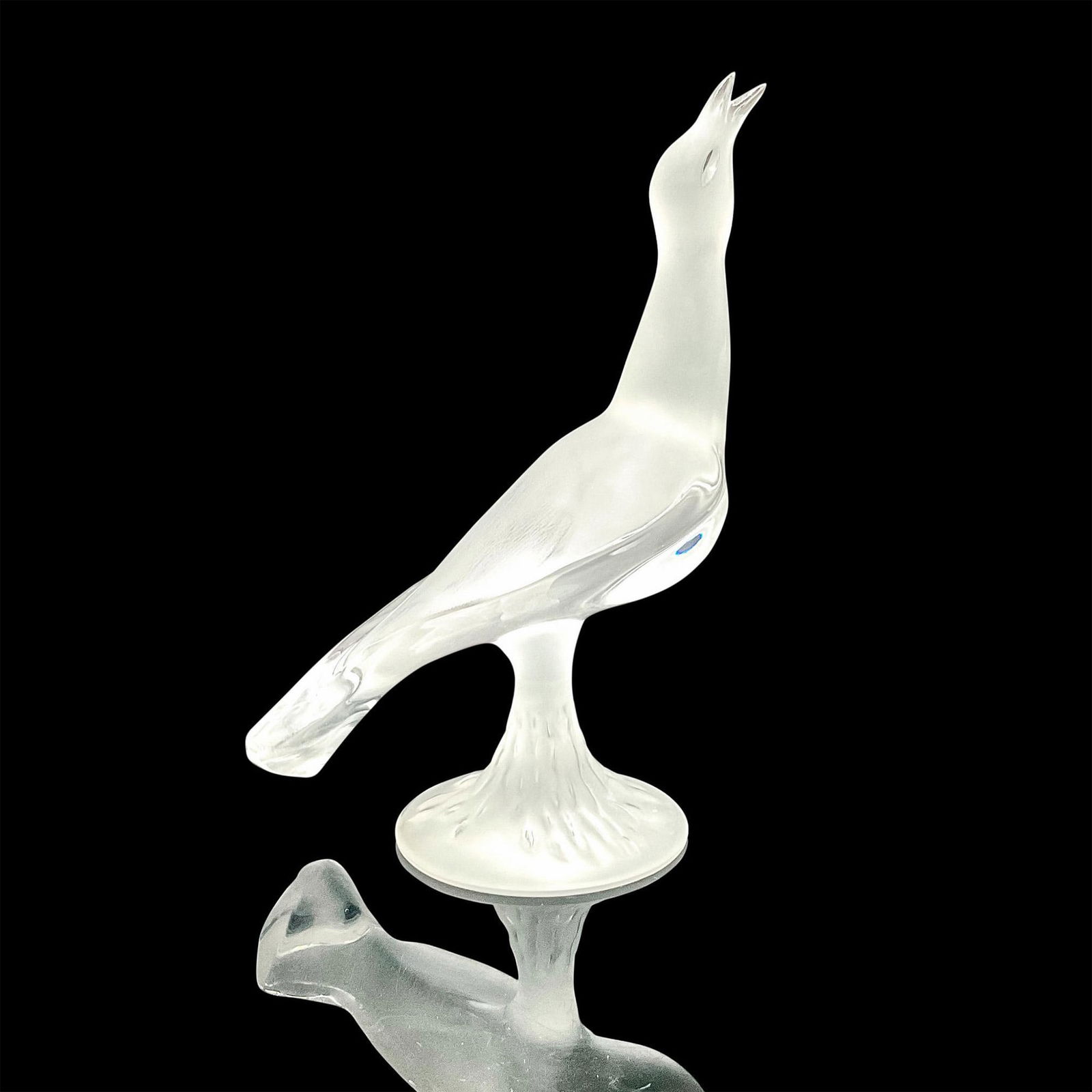 Lalique Crystal Seagull Figurine, Daphnis (1 of 3)