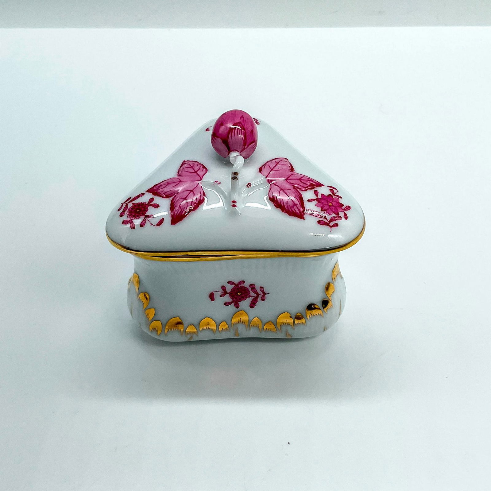 Herend Porcelain Fancy Box, Raspberry Chinese Bouquet (1 of 5)