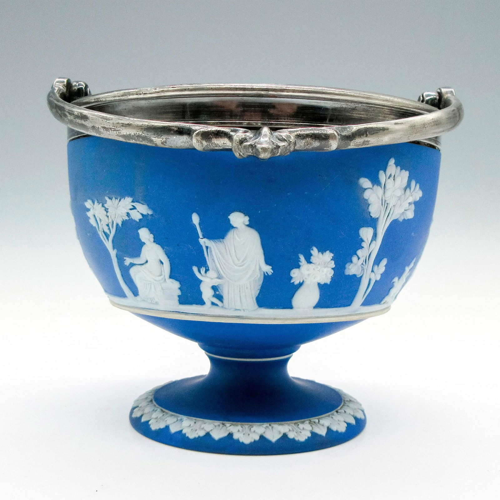 Wedgwood Jasperware Blue White Handled Fruit Bowl (1 of 4)