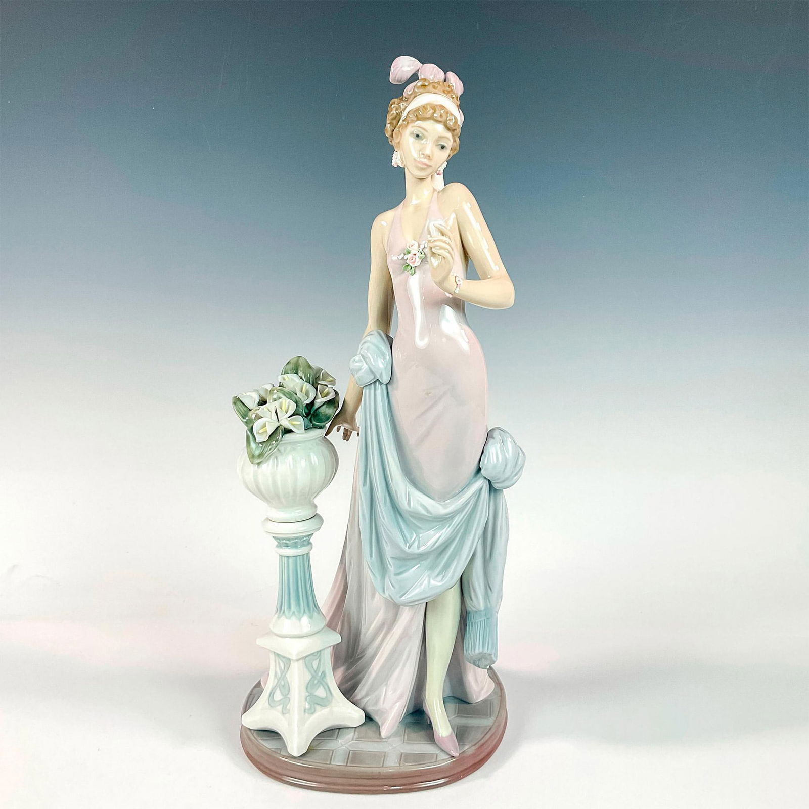 A Touch of Class 1005377 - Lladro Porcelain Figurine (1 of 3)