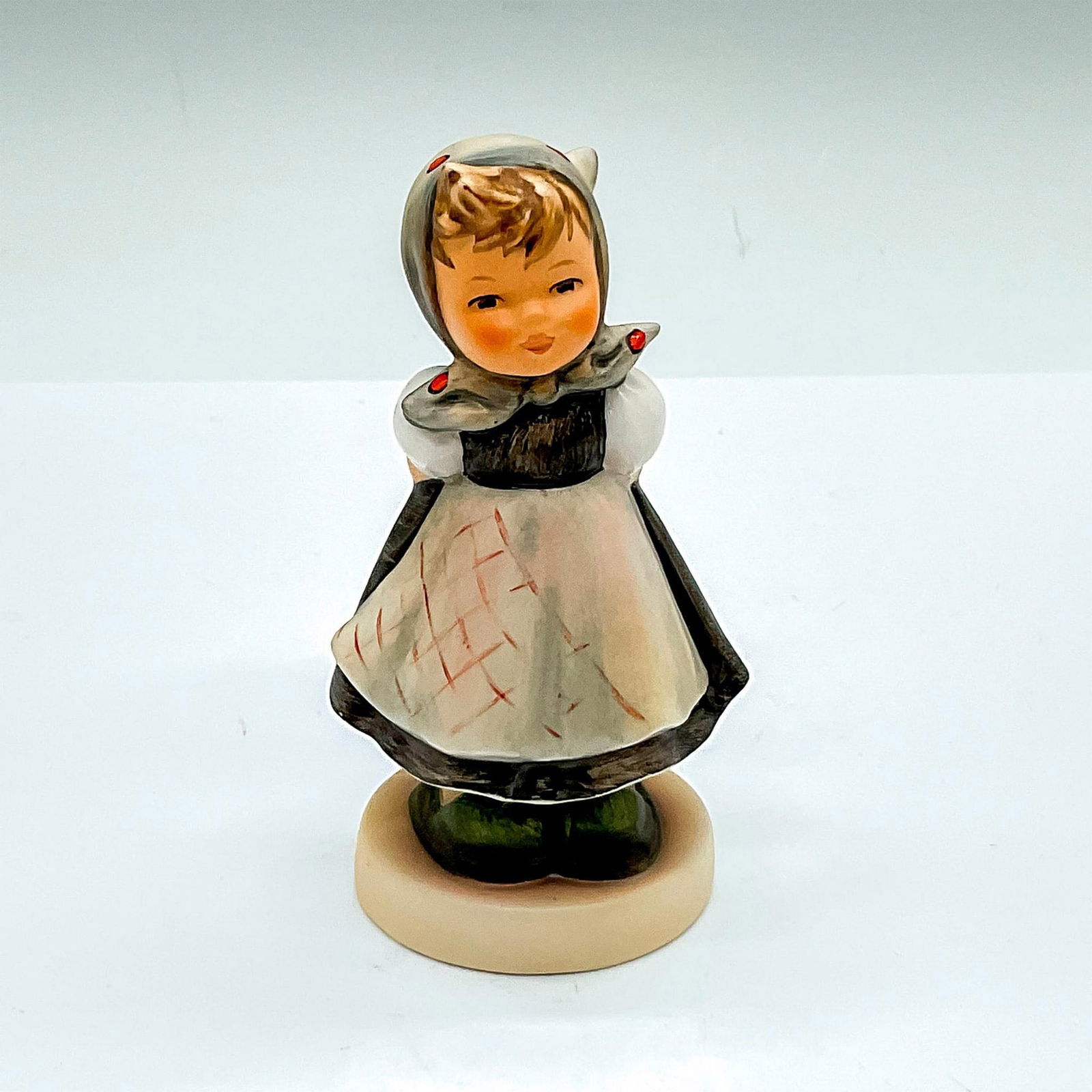 Goebel Hummel Porcelain Figurine, All Smiles (1 of 4)