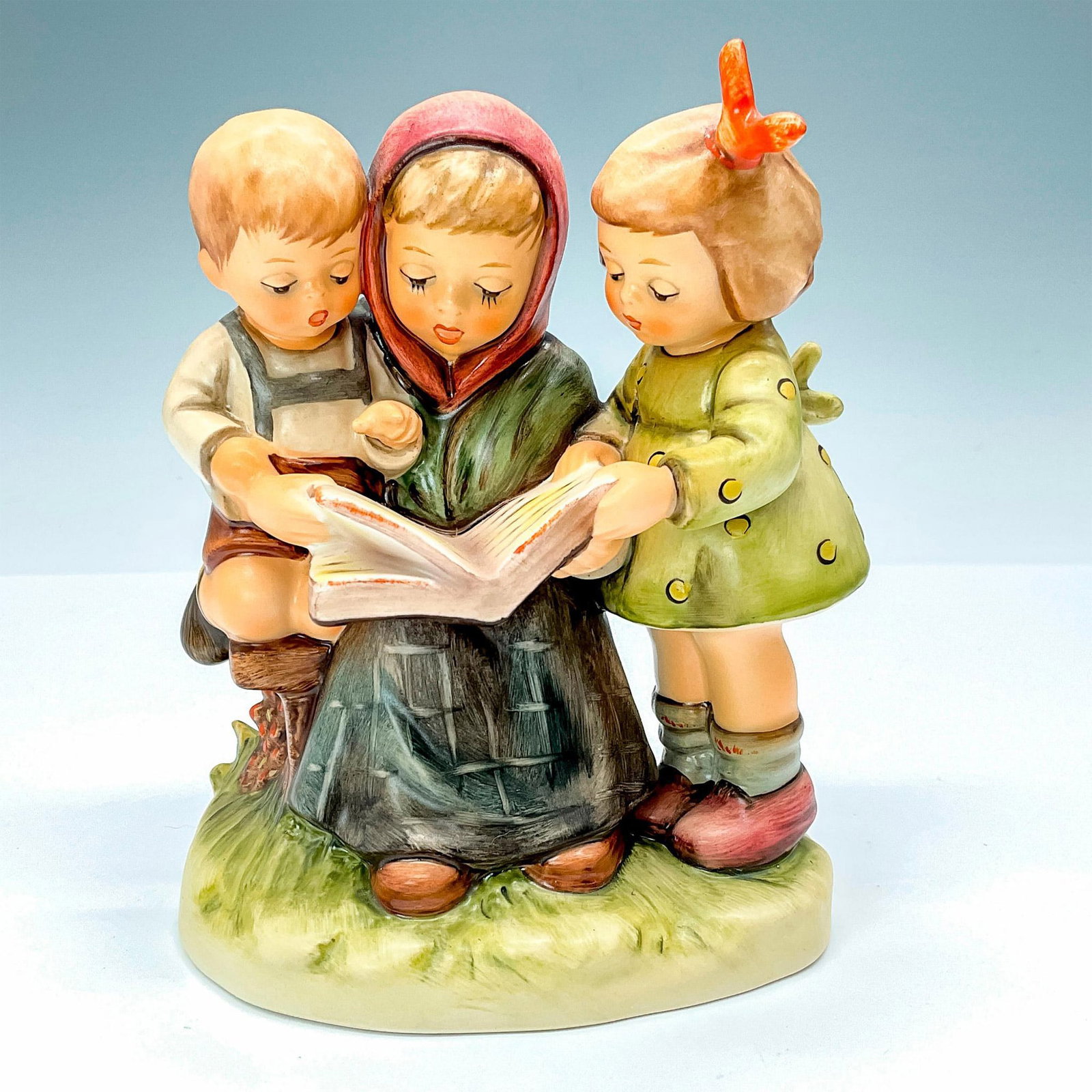 Goebel Hummel Porcelain Figurine, Storybook Time (1 of 3)