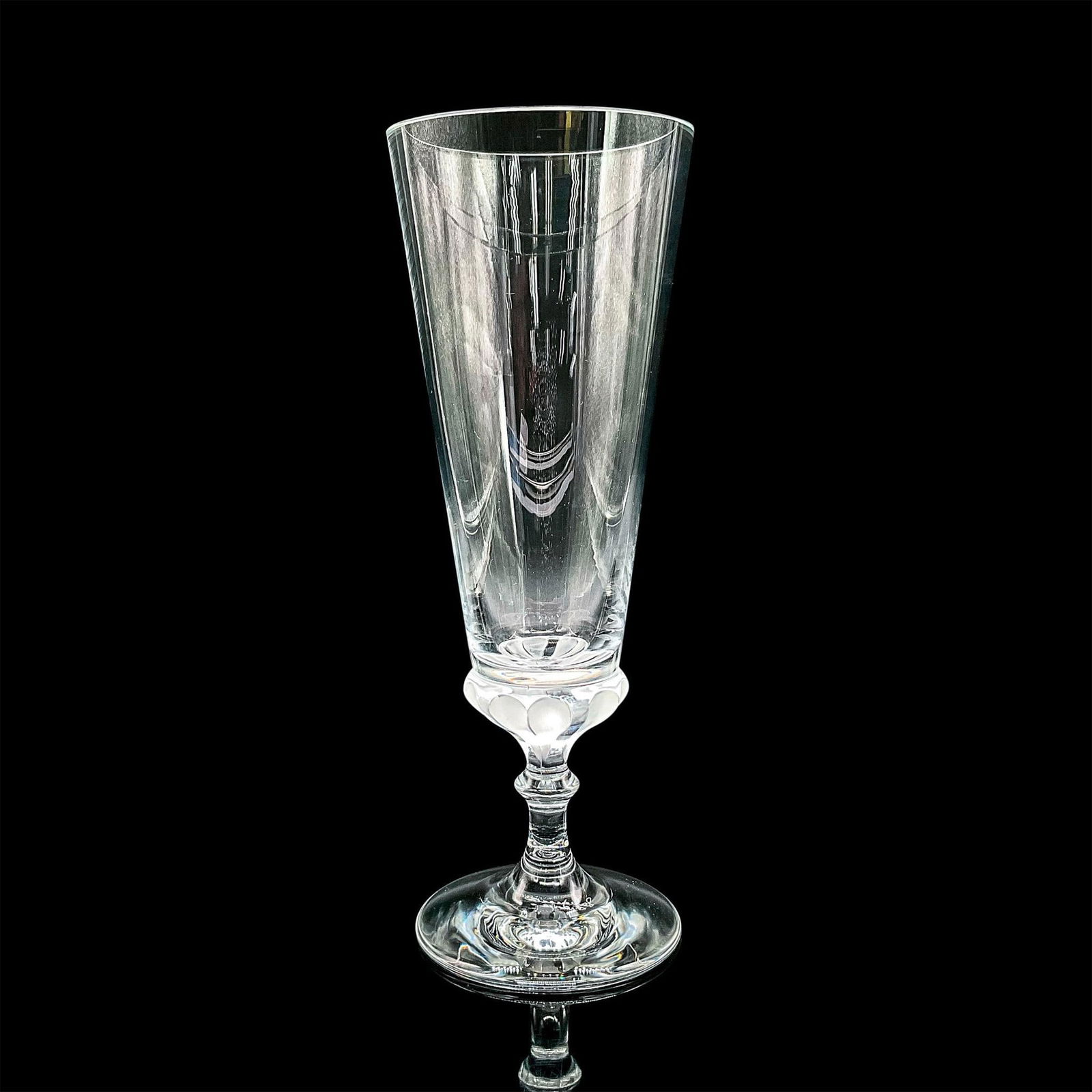 Lalique Crystal Champagne Vase, Blois (1 of 3)