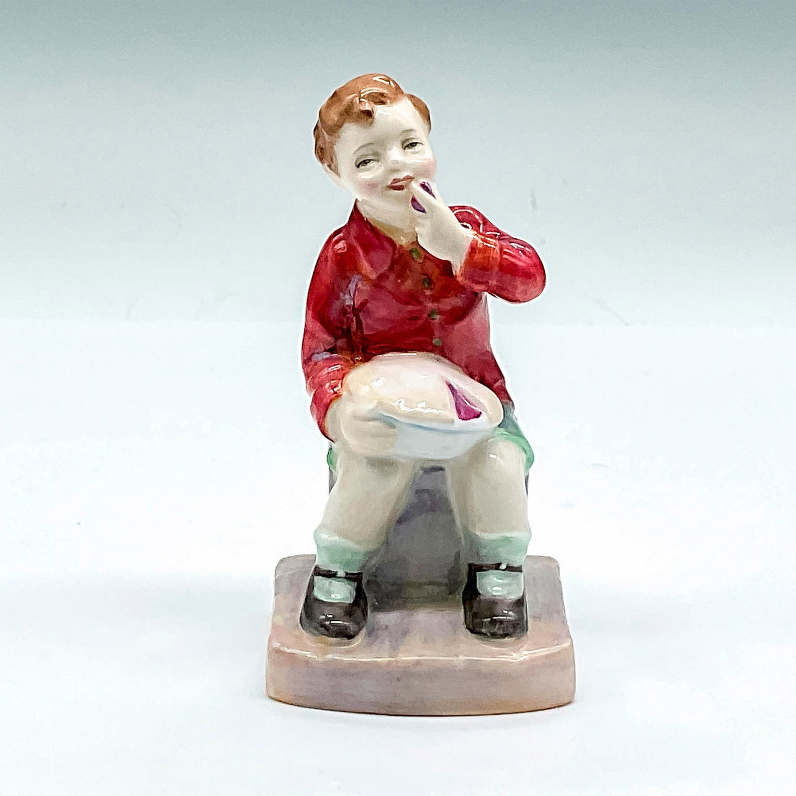 Little Jack Horner HN2063 - Royal Doulton Figurine (1 of 3)