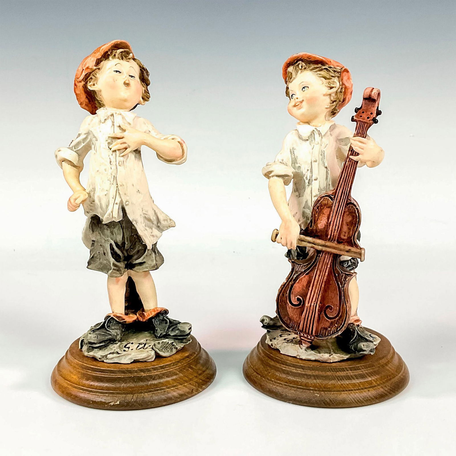 2pc Giuseppe Armani Figurines (1 of 3)