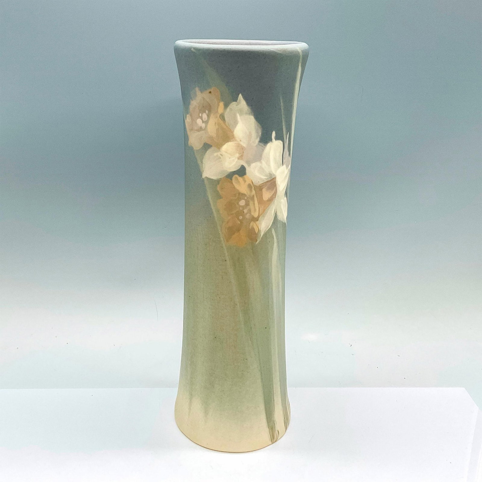 Weller Hudson Light Pottery Vase, Daffodil (1 of 3)