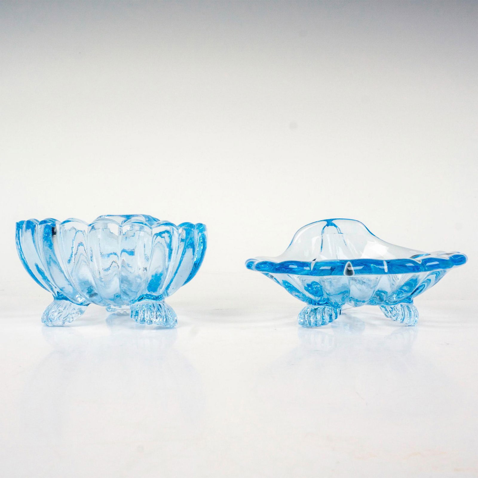 2pc Cambridge Glass Ashtrays, Caprice (1 of 3)