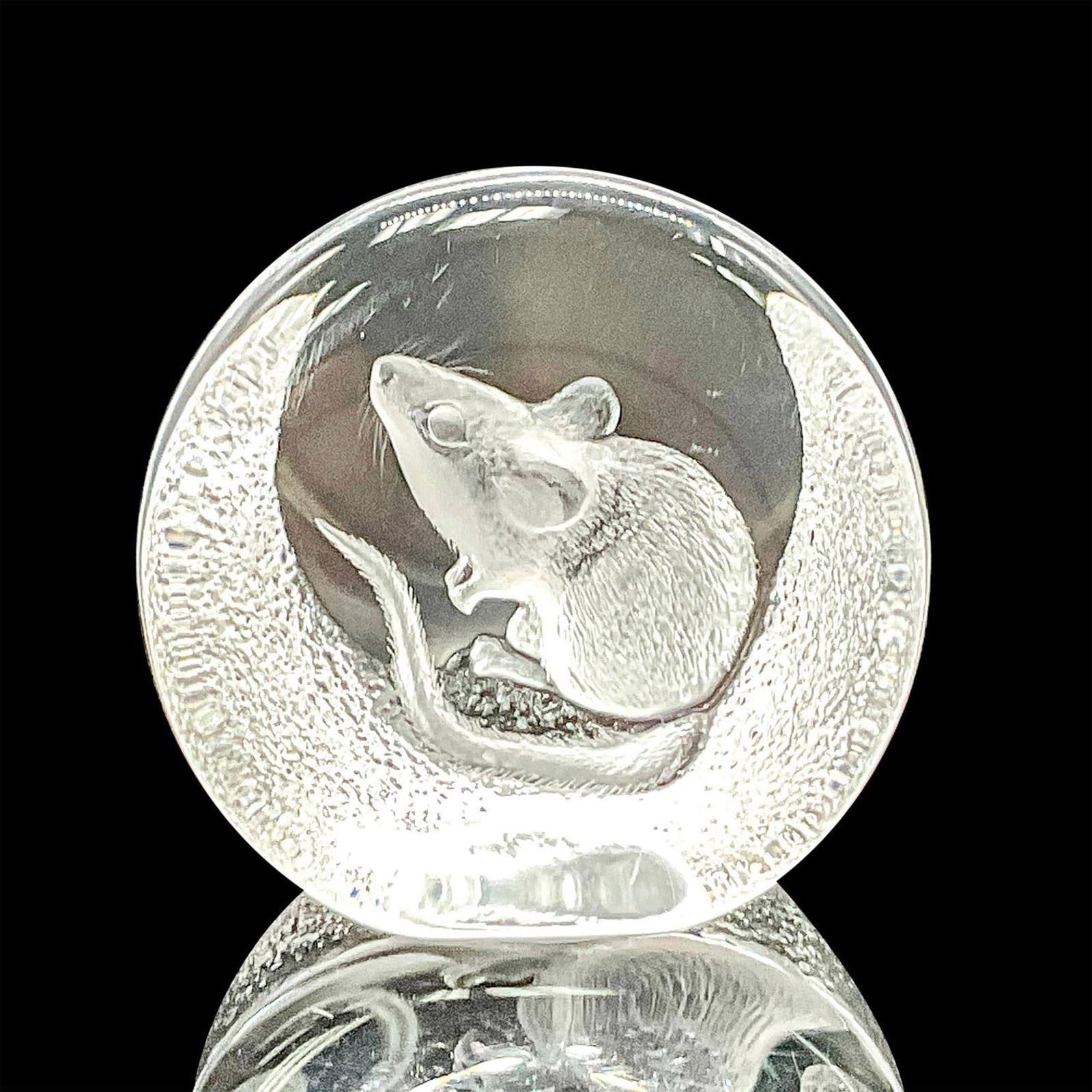 Mats Jonasson Crystal Mouse Paperweight (1 of 3)