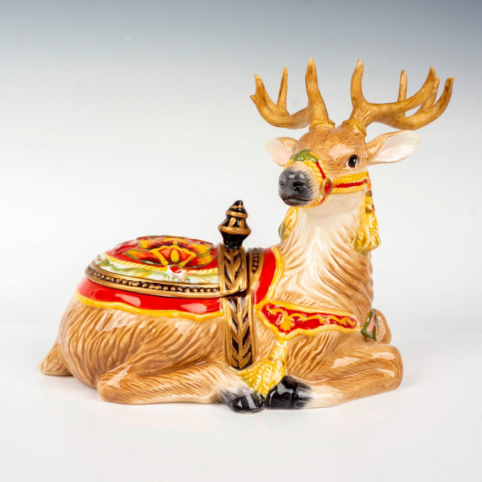 Fitz and Floyd Damask Holiday Reindeer Box (1 of 9)