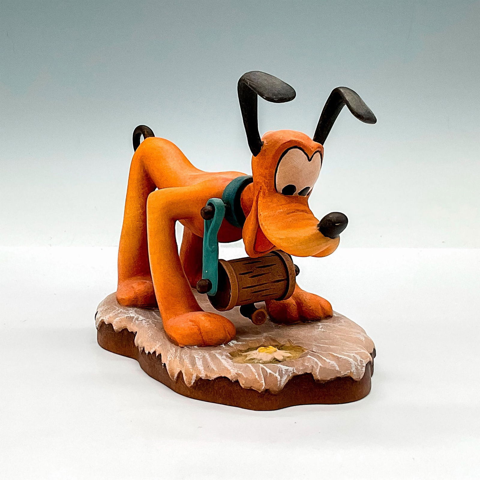 Anri Walt Disney Wooden Figurine, Pluto (1 of 3)