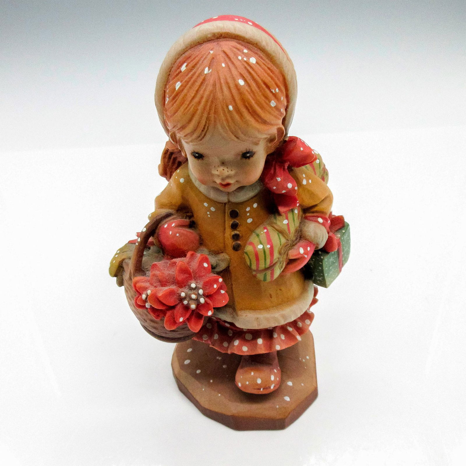 Anri Italy Painted Wood Carved Figurine, Yudelite Cheer (1 of 3)