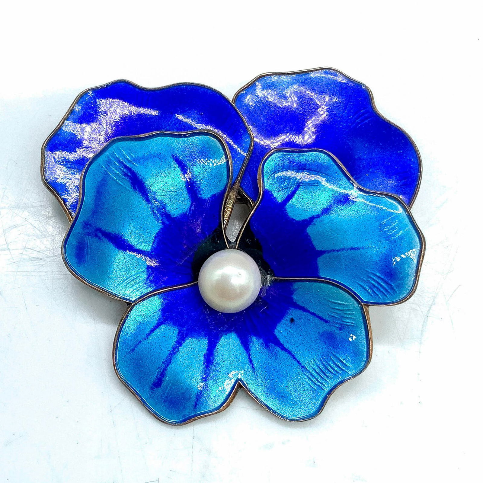 Pansy pin deals