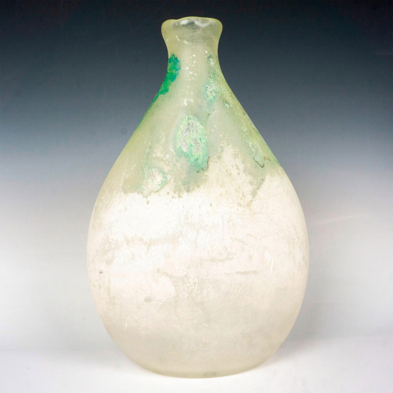 Gorgeous Large Light Green Textured Art Glass Vase, Signed (1 of 4)