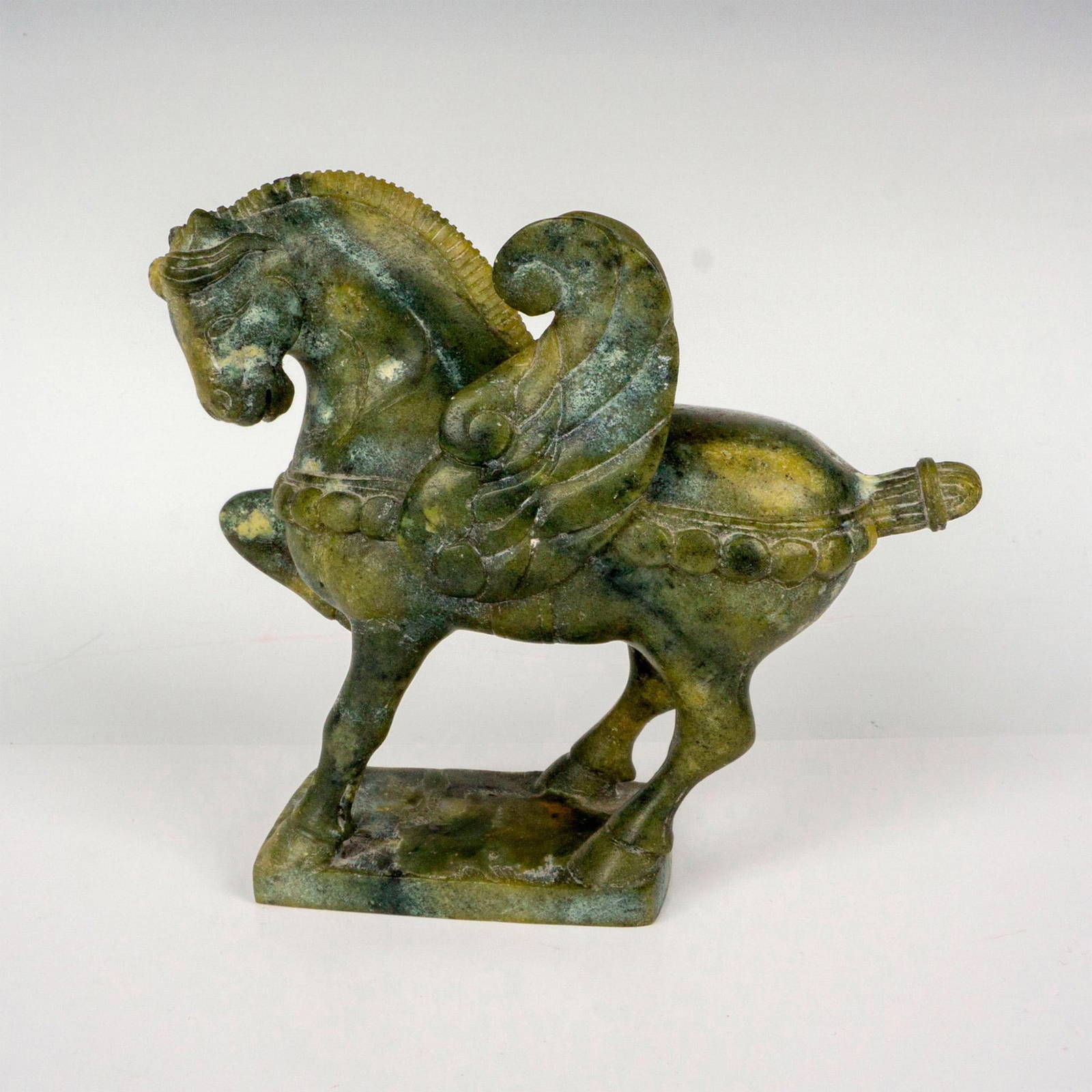 Vintage Chinese Spinach Jade Sculpture, Qianlima Auction
