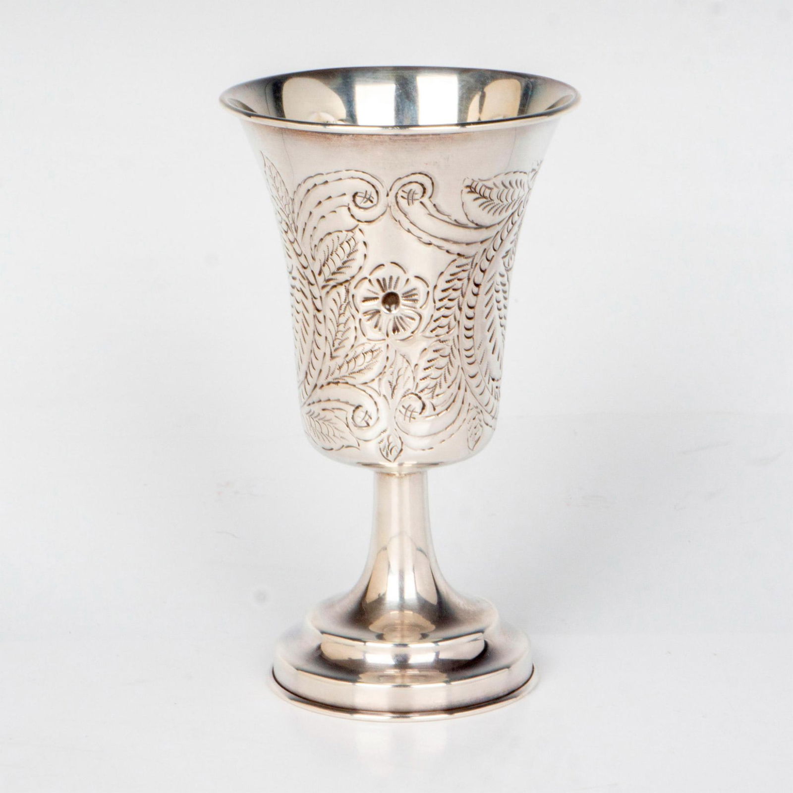 Sterling Silver Art Mexico Chalice, Judaica Kiddush Cup: Beautiful silver chalice with impressed floral details and inscribed RHS 50th Birthday Oct. 6, 1967 to front. Sterling Art Mexico marked to base. Issued: 1967 Dimensions: 3"L x 3"W x 5"H Manufacturer: