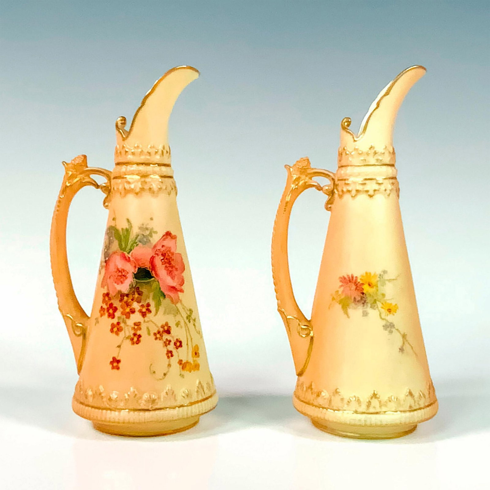 2pc Royal Worcester Porcelain Vases (1 of 3)