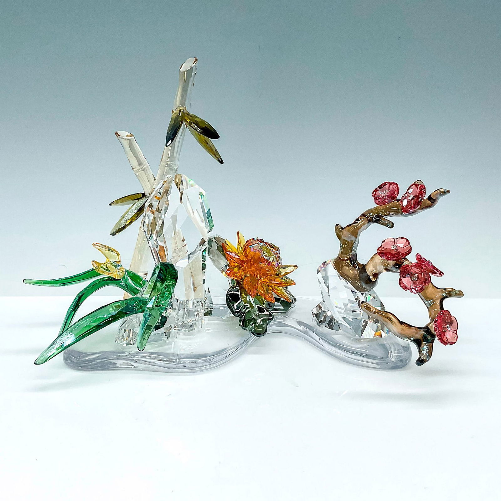 5pc Swarovski Crystal Figurines, 4 Noble Plants (1 of 3)