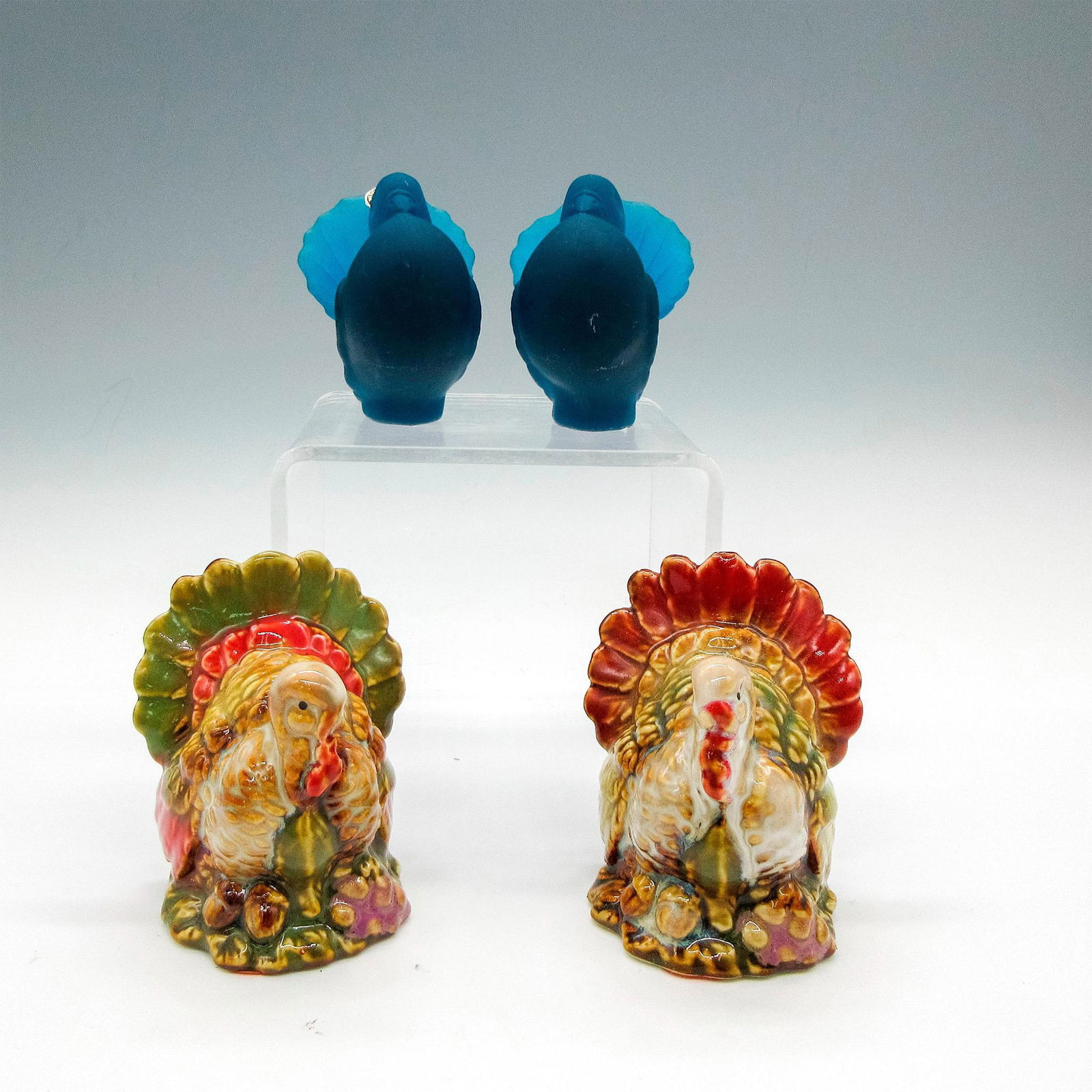 4pc Ceramic and Glass Bird Figurines (1 of 2)