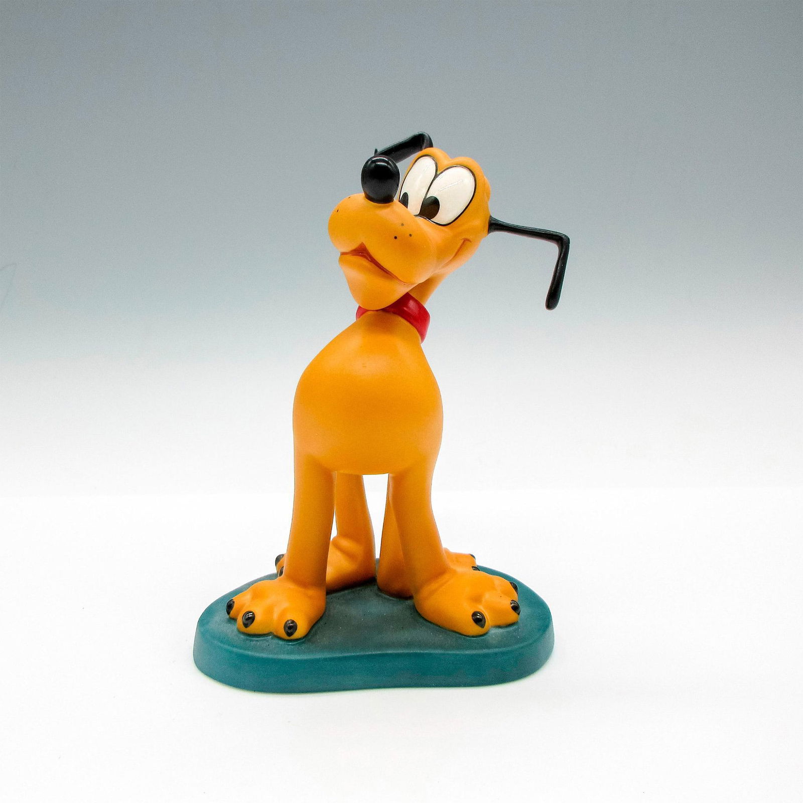 Walt Disney Classics Figurine, Pluto: Classic figural titled Perfect Patient from First Aiders. Walt Disney Classics backstamp. This item has its original box: 7"L x 8.5"W x 5.5"H. Certificate of Authenticity included. Issued: c. 1940 Dim