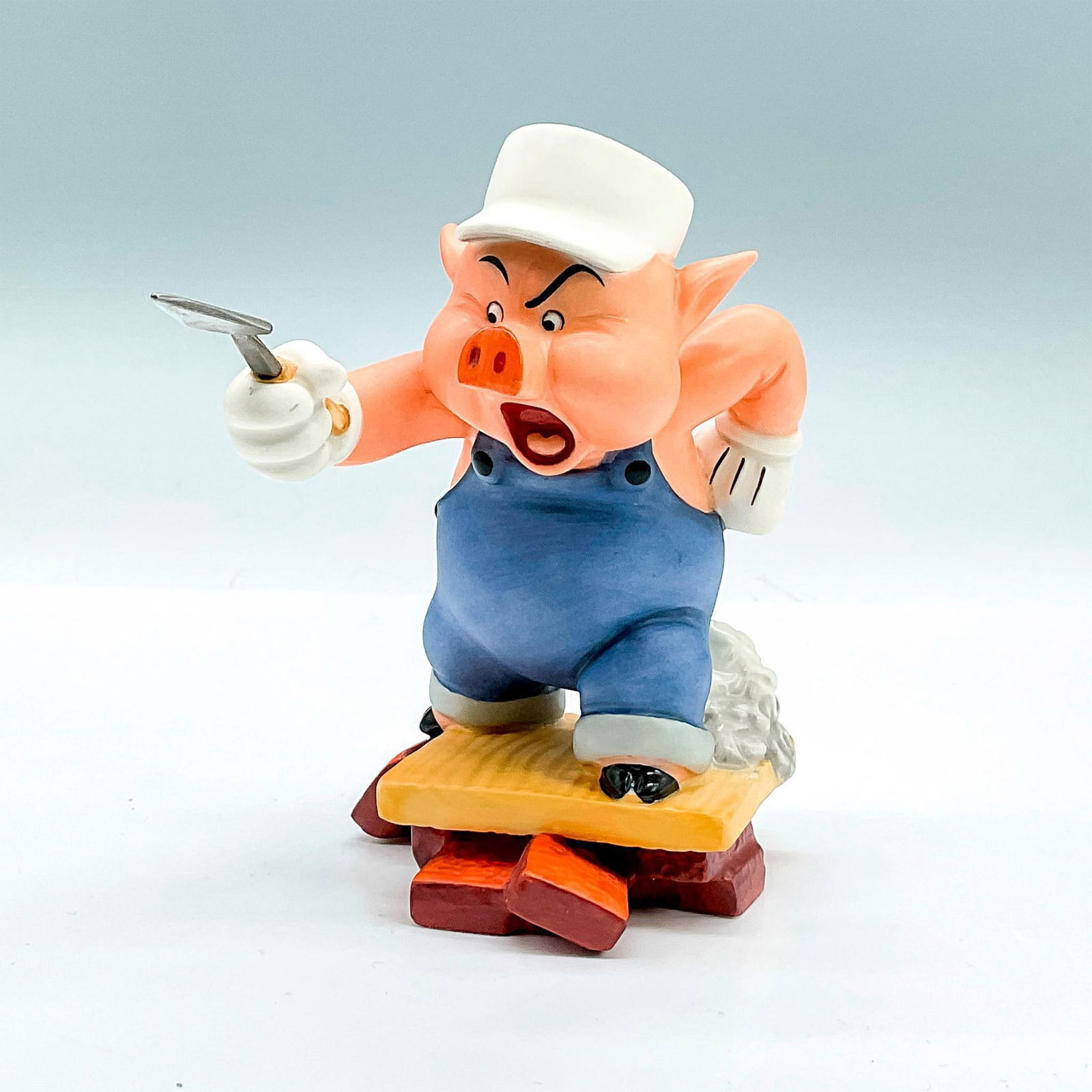 Walt Disney Classics Figurine, Practical Pig, Work and Play Don't Mix (1 of 4)